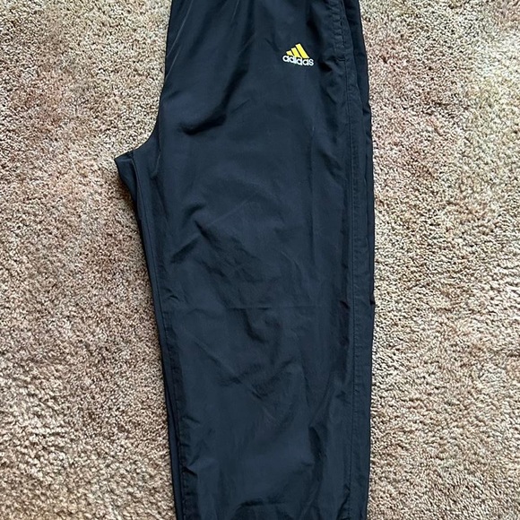 Adidas Men Windbreaker Track Pants Black Gold Lightweight Gym Running - Picture 5 of 10